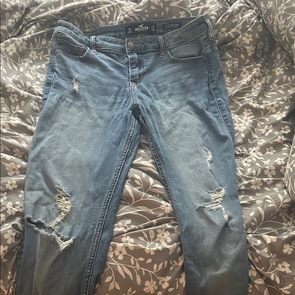 Hollister Women's Light Blue Ripped Skinny Jeans